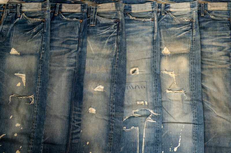 ダメージジーンズ/デニム/リーバイス